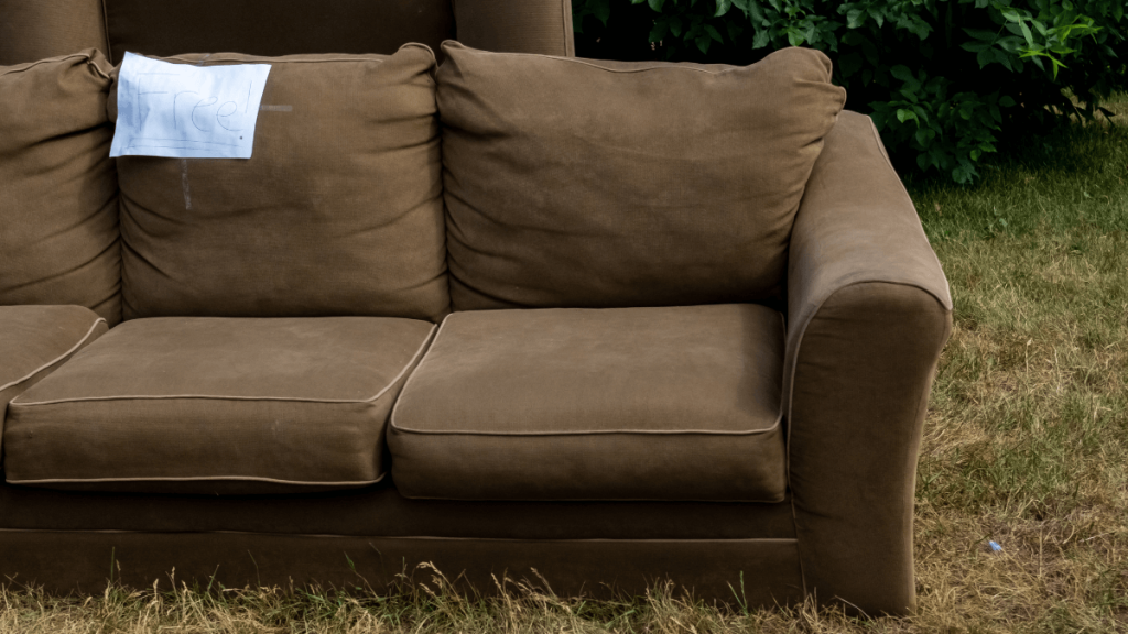 30+ Ways To Get Free Furniture Near Me Ways To Get Free Furniture Near Me - Furnish Your Home for Free