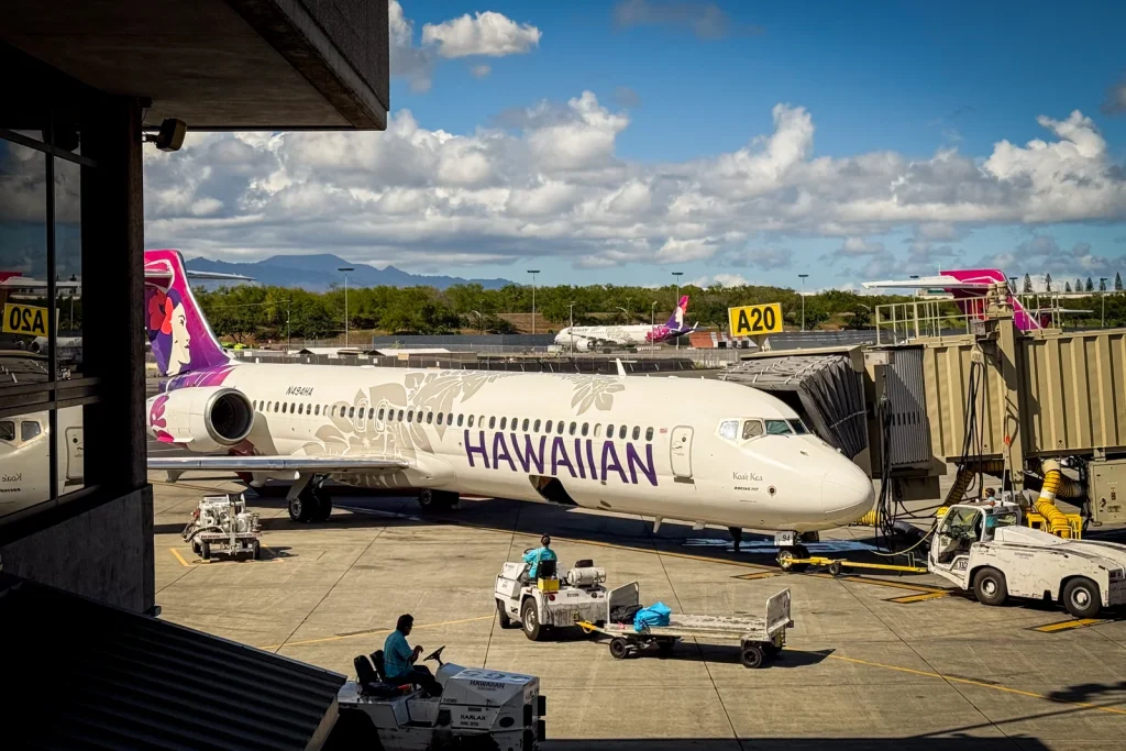 Hawaiian Airlines plans Oneworld debut, $600 million airport and plane upgrades