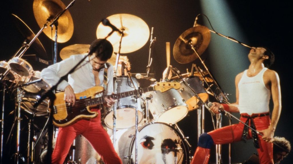 Queen Band at their concert MSN