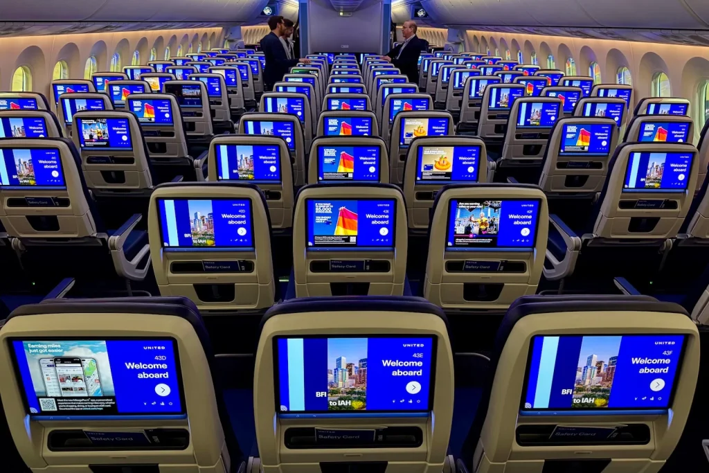 6 cool innovations coming to United's economy cabin