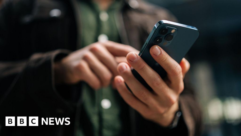 Ad for AI editing app which said it could 'remove anything' banned Ad for AI editing app which said it could 'remove anything' banned