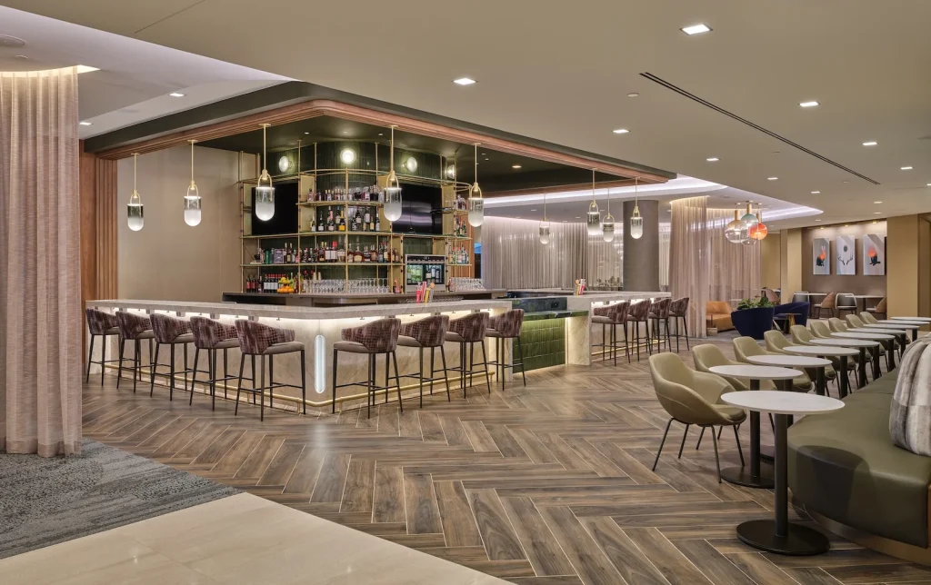 Delta unveils massive Sky Club expansion in Denver Delta unveils massive Sky Club expansion in Denver