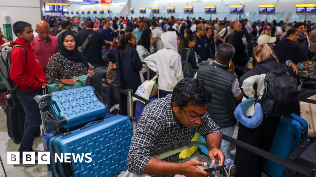 Flights in and out of Middle East cancelled and diverted after Iran strikes Flights in and out of Middle East cancelled and diverted after Iran strikes