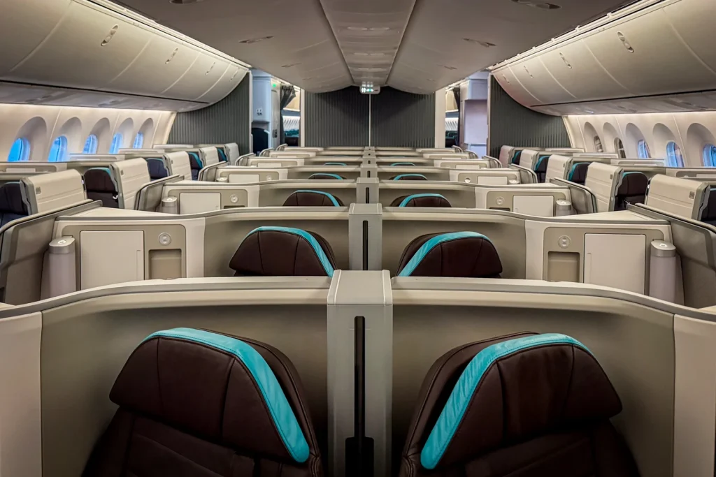 Hawaiian Airlines Boeing 787-9 Dreamliner business class review