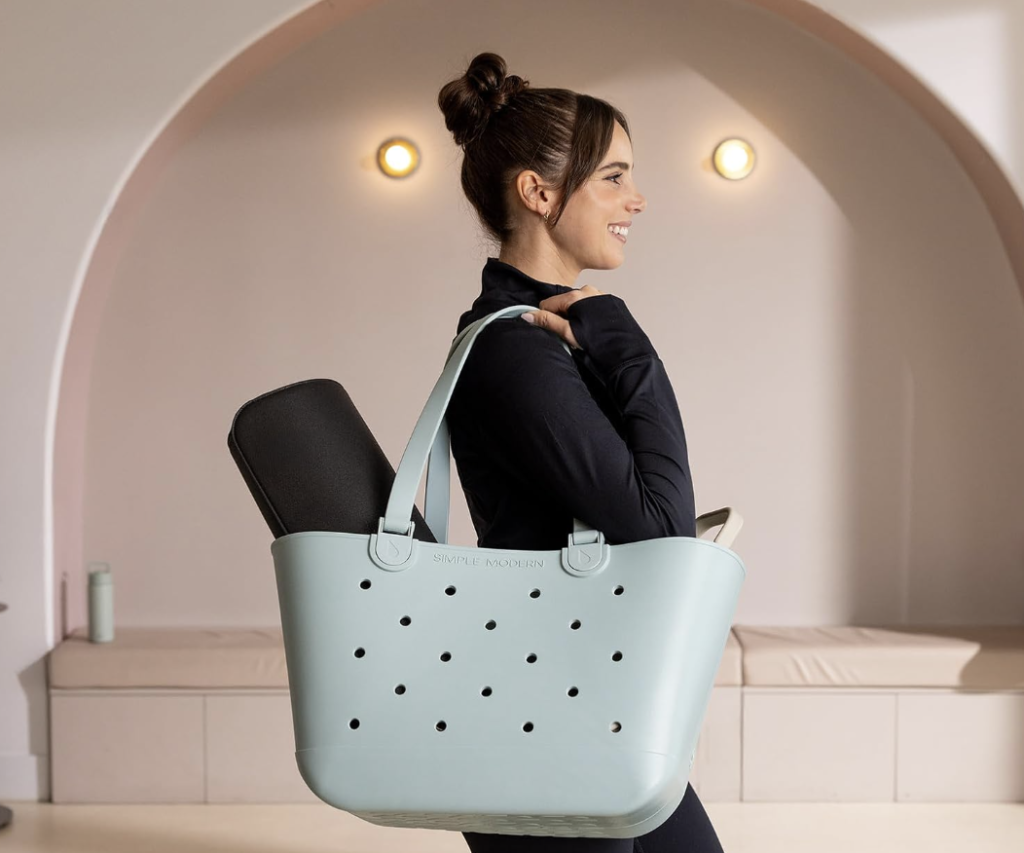 Simple Modern Beach Bag 40% off Simple Modern Beach Bag 40% off