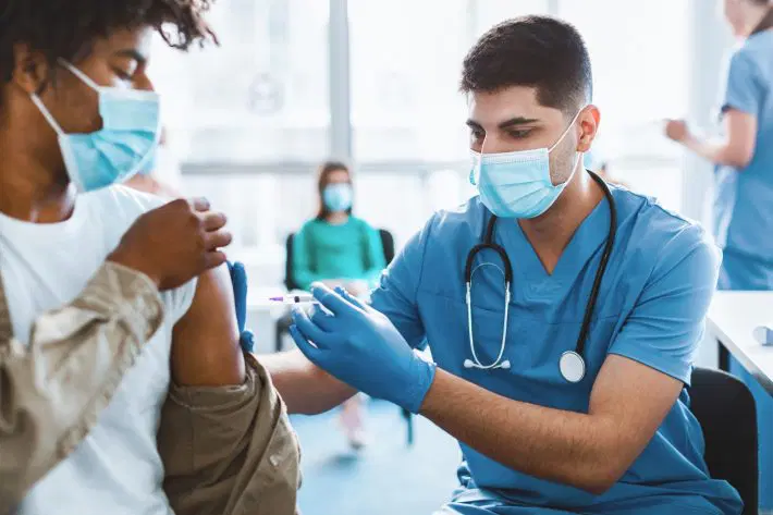 The Secret Reason Older Adults Are Skipping Flu and COVID Shots — And Why It’s Dangerous older adults health