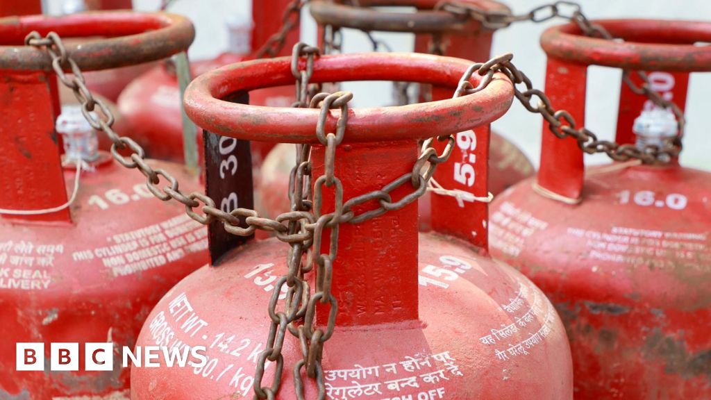 India's high-growth economy gets a Middle East oil shock India's high-growth economy gets a Middle East oil shock