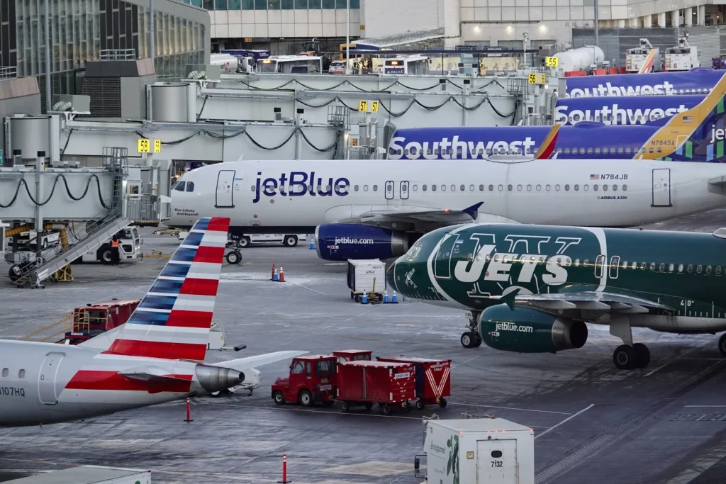 Is airline merger mania back as United-American rumors swirl?