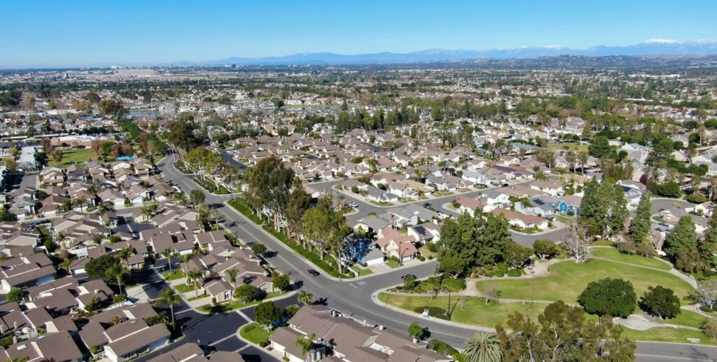 Want to Avoid a Bad Investment? These Housing Markets Carry the Biggest Risks homes in risky markets