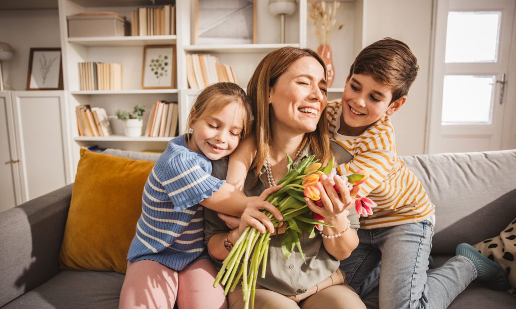 10 Places With Cheap (or Free) Mother’s Day Deals
