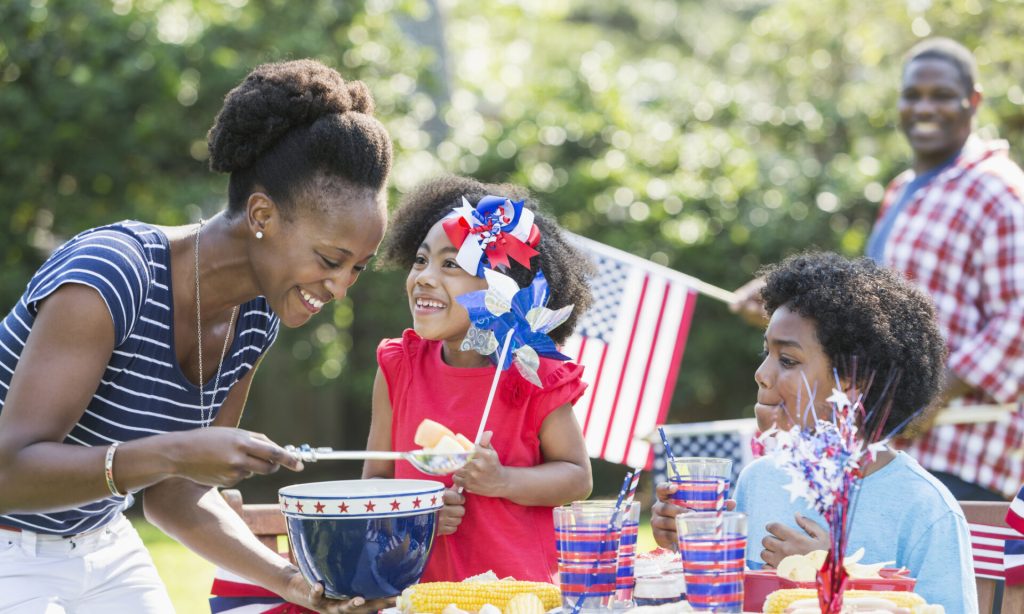 15 Places With Memorial Day Sales (or Freebies)