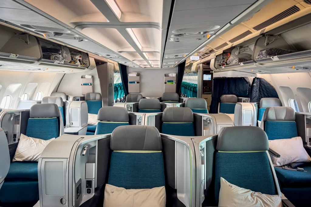 Aer Lingus business class aboard the Airbus A330 Aer Lingus business class aboard the Airbus A330