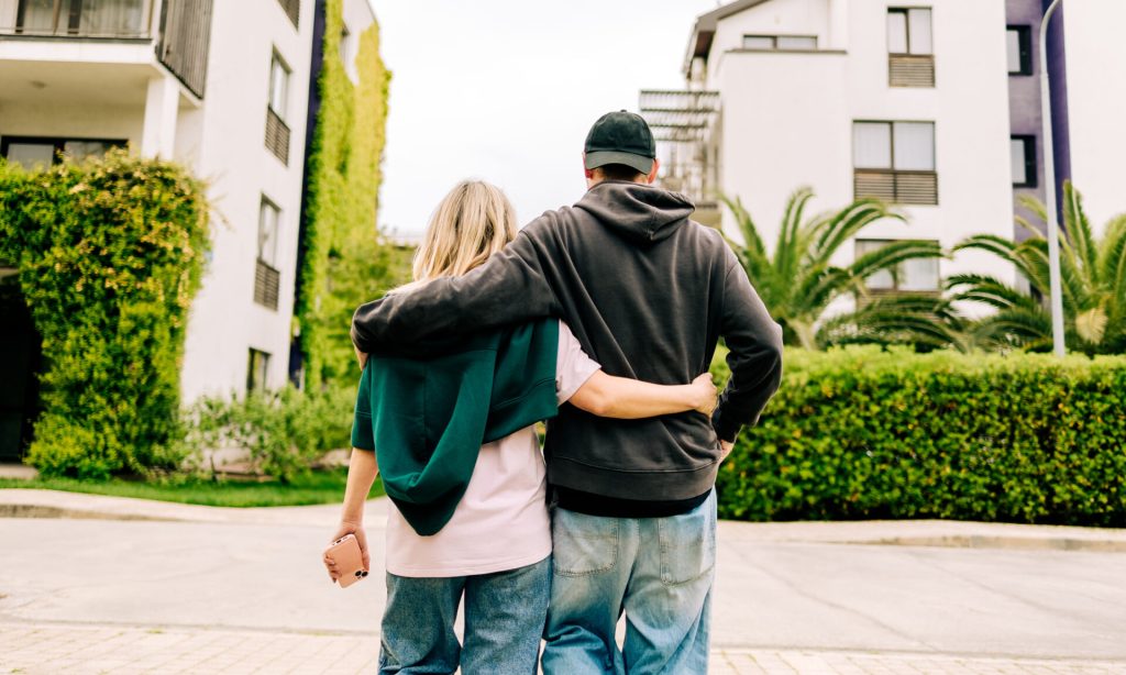 May Mortgage Outlook: Rates Stable but Braced for Shocks