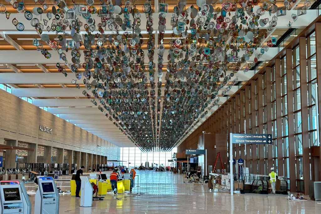 Which airports let you into the terminal without a ticket? Which airports let you into the terminal without a ticket?