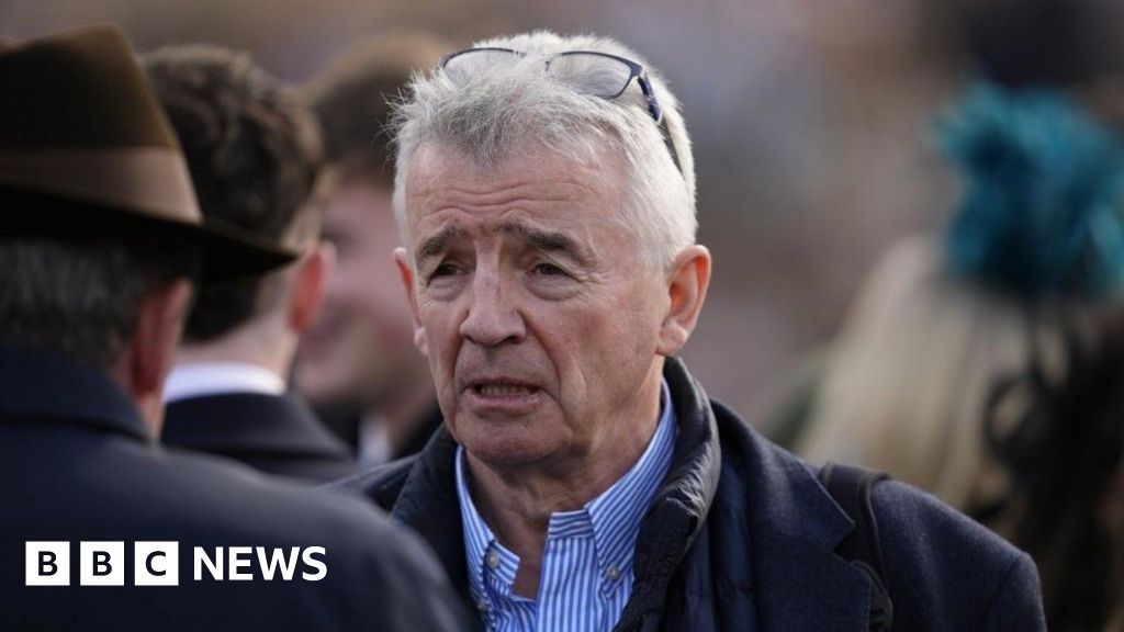 O’Leary extends Ryanair contract to 2032 O'Leary extends Ryanair contract to 2032